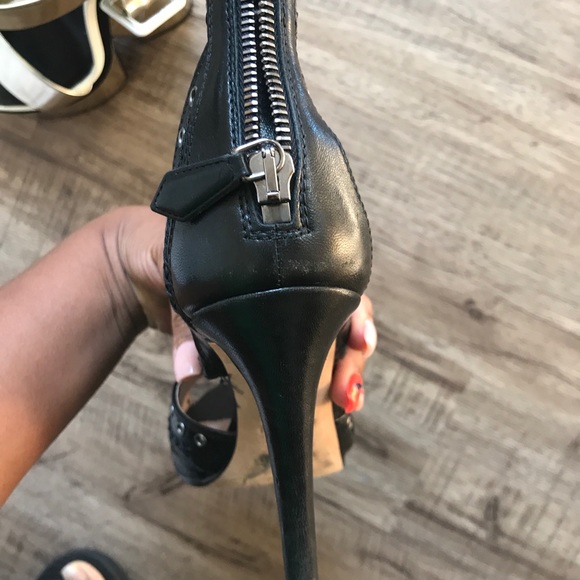 Miu Miu - Picture 3 of 8